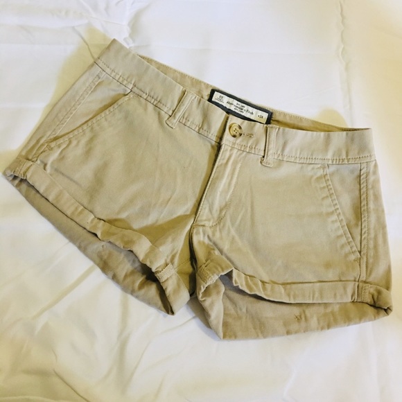 Abercrombie & Fitch Pants - Abercrombie and Fitch Short